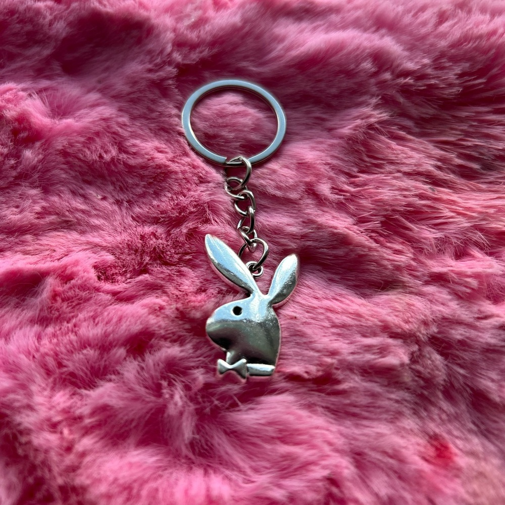 🆕 Y2K | EXCLUSIVE PLAYBOY BUNNY KEYCHAIN 🔑